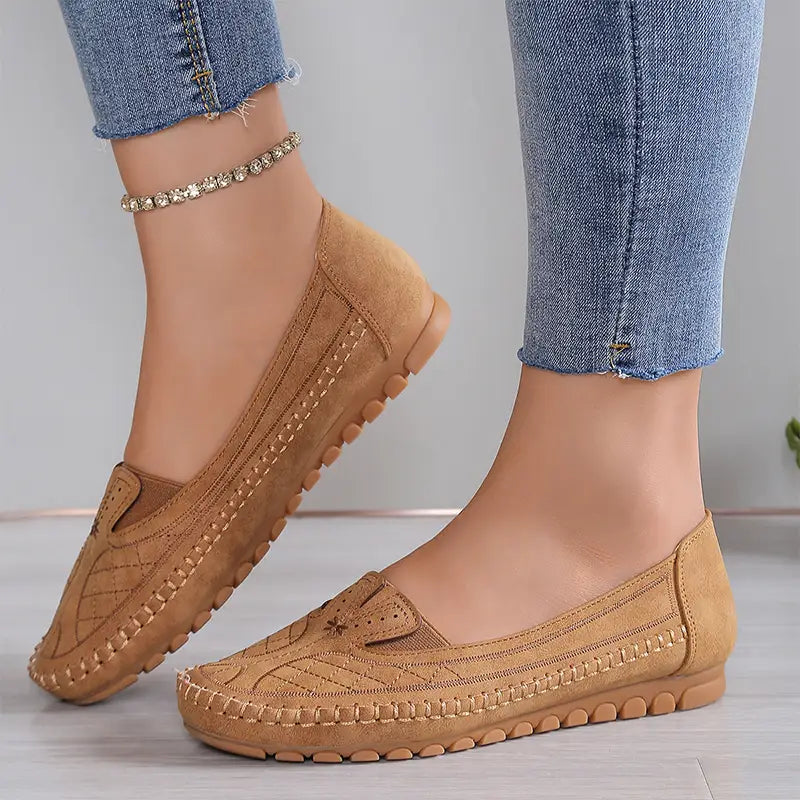 ☁🔥【Zniżka ograniczona czasowo】【36-43】🔥【Tak miękkie, że nie będziesz chciał ich zdejmować】Modne buty codzienne z haftem i ultra miękką podeszwą