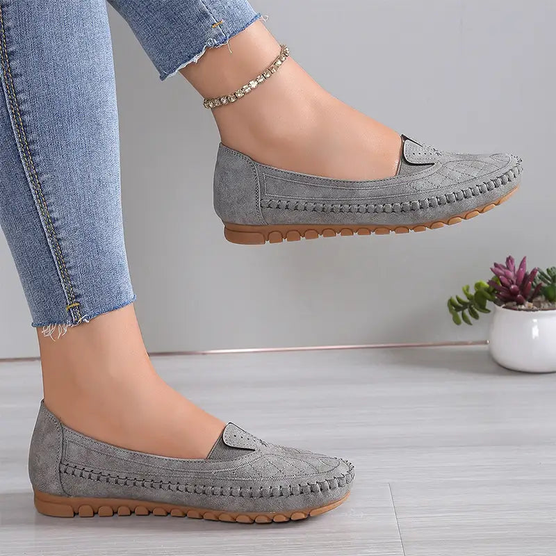 ☁🔥【Zniżka ograniczona czasowo】【36-43】🔥【Tak miękkie, że nie będziesz chciał ich zdejmować】Modne buty codzienne z haftem i ultra miękką podeszwą